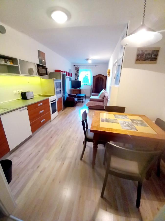 Apartmany Za Sneznikem Dolni Morava Bagian luar foto
